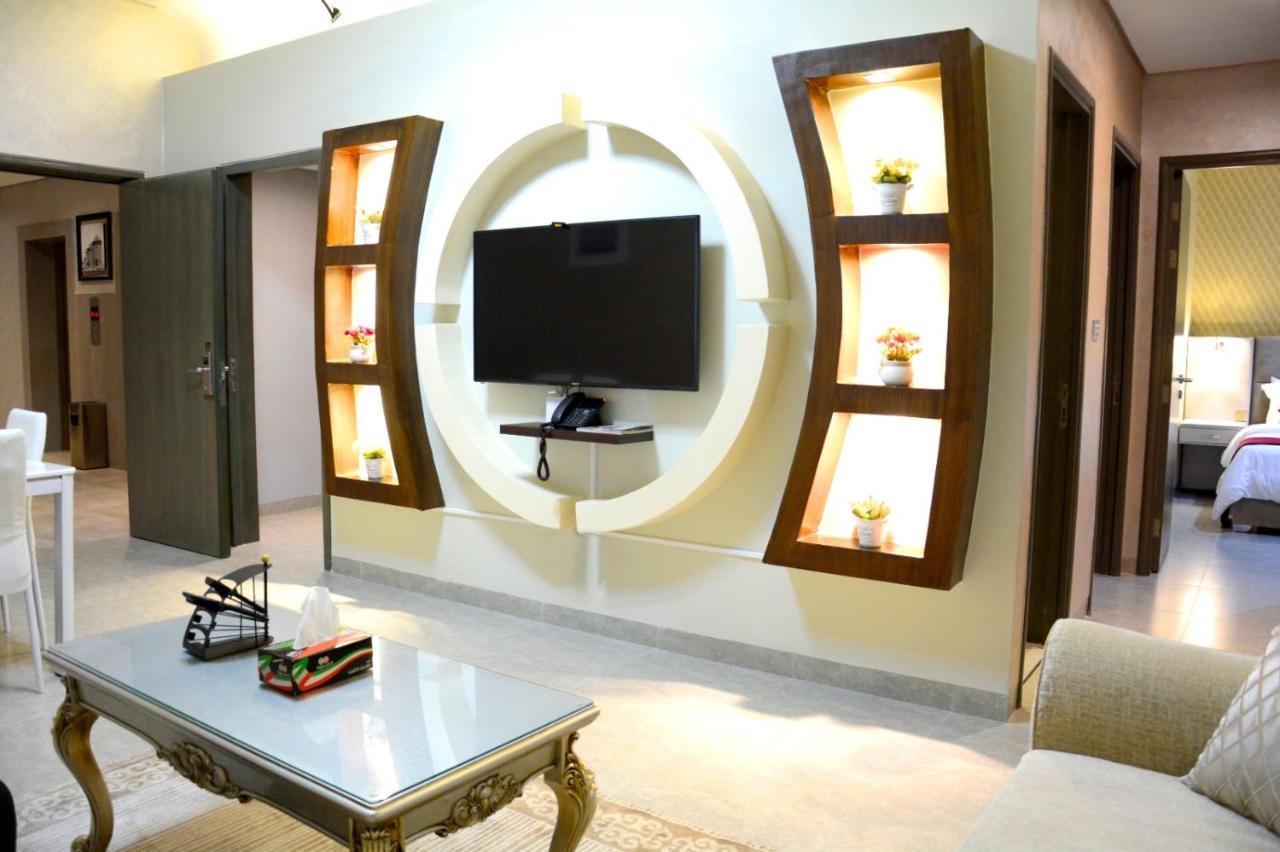 Aparthotel ذا فيفتى ايت السالمية Kuwait City Exterior foto